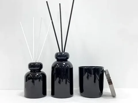 Glossy Black Reed Diffuser Fragrance Bottle With Lids — view 2