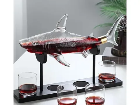 High Borosilicate Shark Glass Liquor Bottle Whiskey Gin Rum — view 2