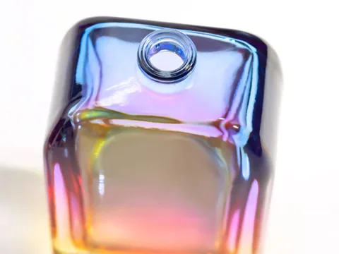 Gradient Color Glass Perfume Spray Bottles With Butterfly Caps — view 4