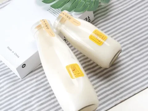 Starbucks Shaped Milk Bottles — view 4
