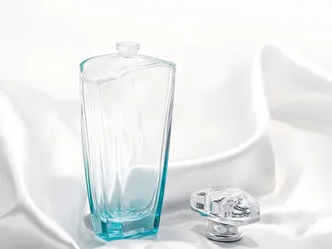 Super Flint Glass Perfume Bottles with Heavy Base — view 3