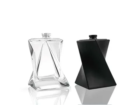 Customization Shaped Glass Perfume Bottles With Black Caps — view 5