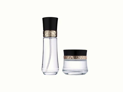 Clear Round Spray/Pump Glass Lotion Bottles — view 1