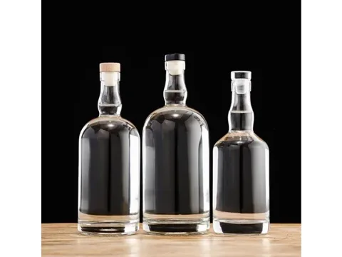 Gin Tequila Whisky Vodka Glass Bottle — view 2